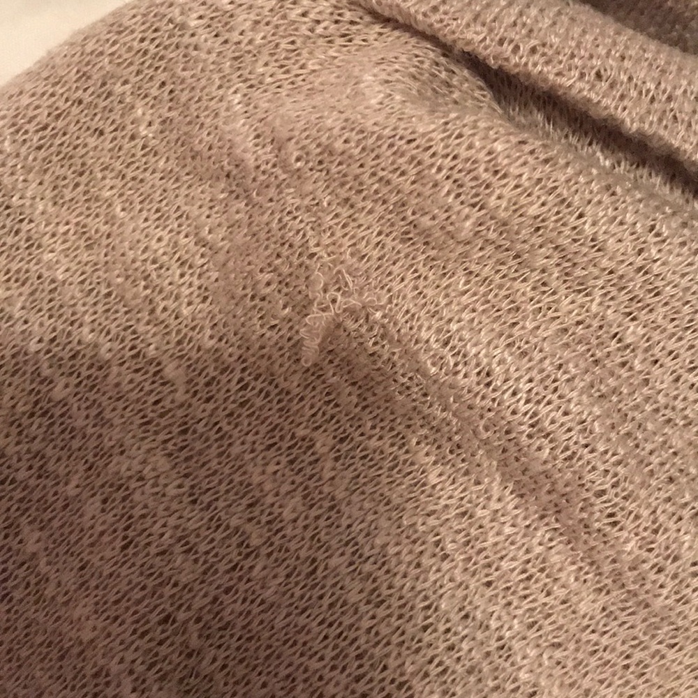 sweater - Picture 4 of 4